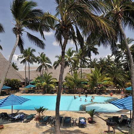 Bahari Beach Hotel Mombasa Eksteriør billede
