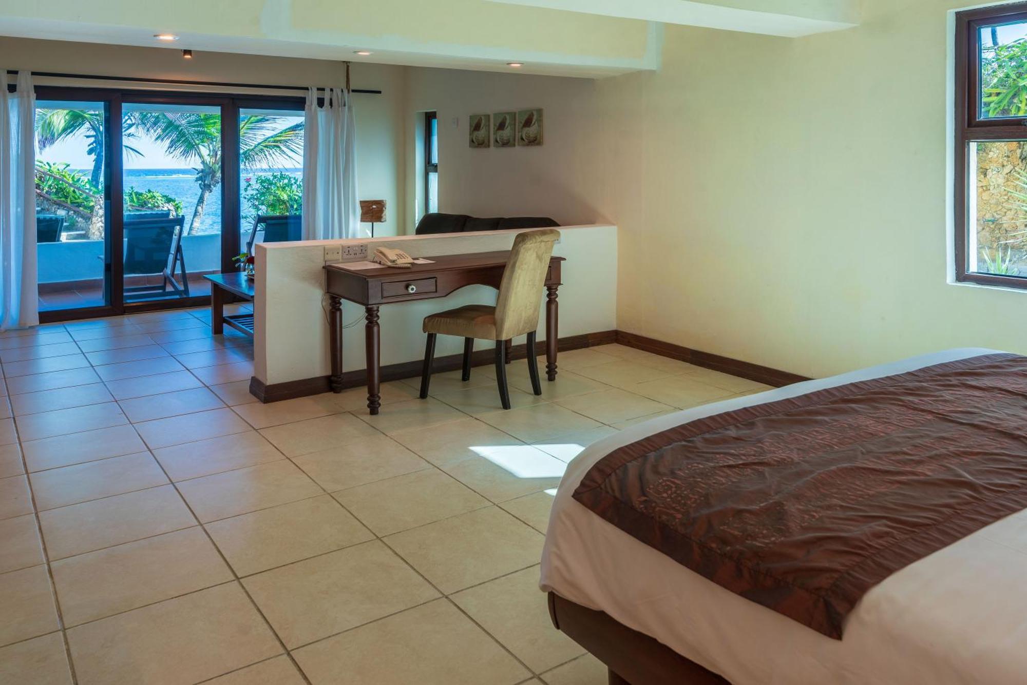 Bahari Beach Hotel Mombasa Eksteriør billede
