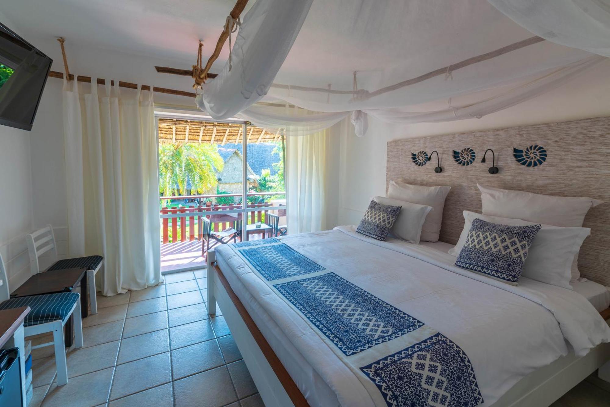 Bahari Beach Hotel Mombasa Eksteriør billede
